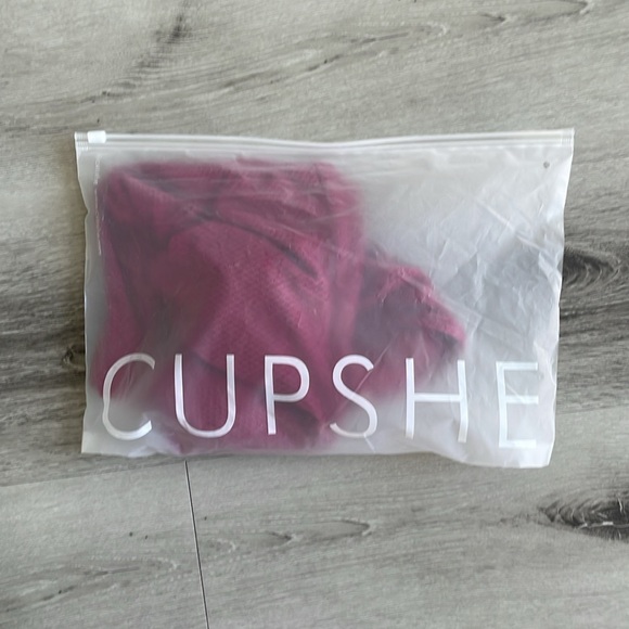 One piece bathing suit (brand new) - Picture 4 of 4